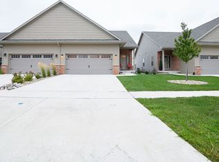 1905 Glenbridge Rd, Bloomington, IL 61704