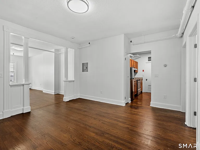 187 Bank St #302 — Photo 4