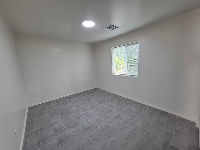 253 S 17th Ave — Photo 23