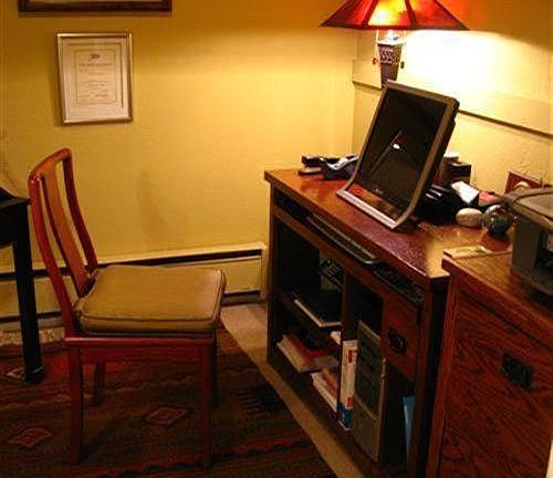 4th image of 77 Grand View Ave APT 102