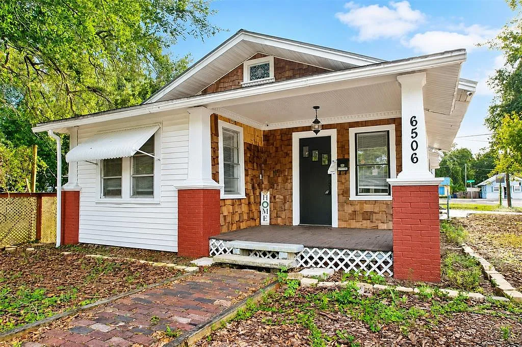 3 bed, 2.0 bath, 1200 sqft, $2,500 — Photo 1