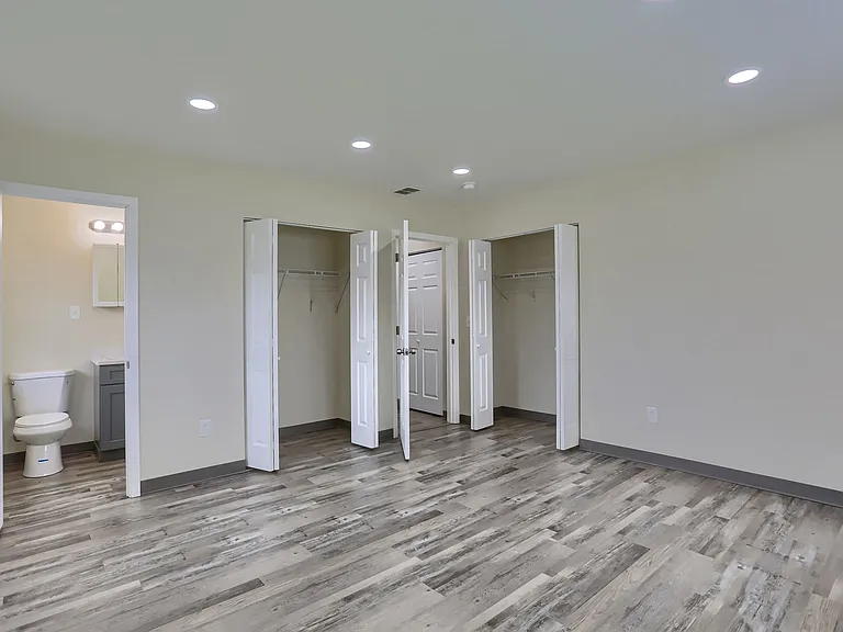 102 Kathleen Dr #2 — Photo 13