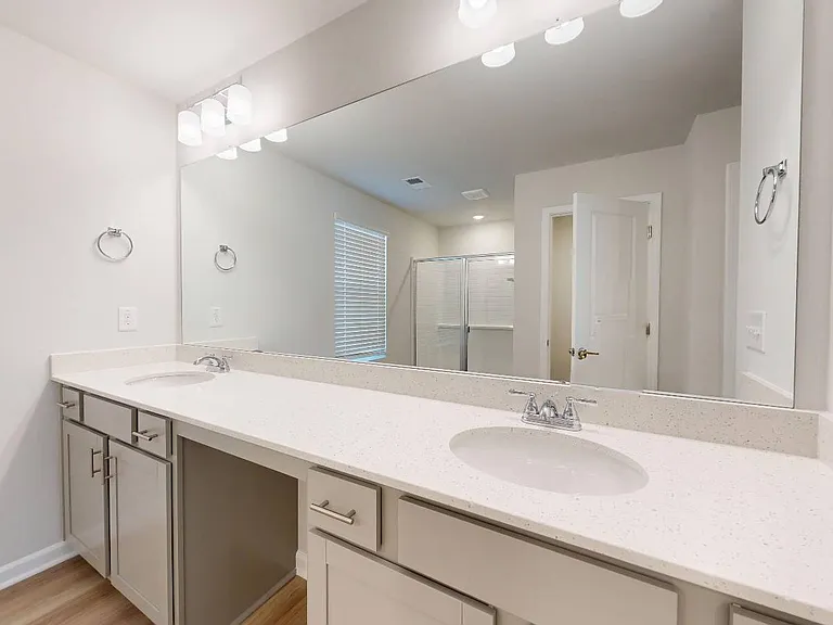 Quinn Residences at Snapping Shoals — Photo 78