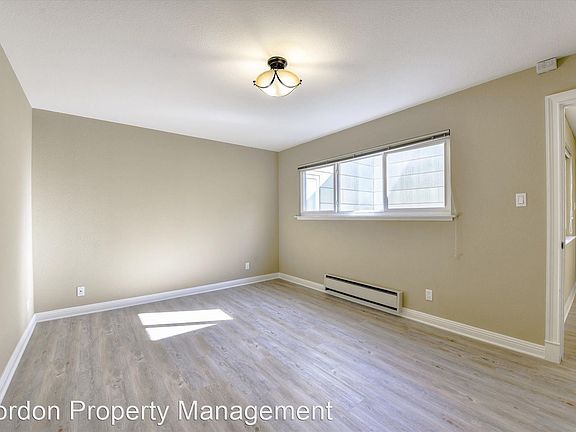 5th image of 2396 Pine St APT 203