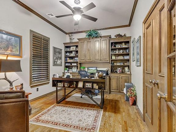 5th image of 3509 SW 124th St
