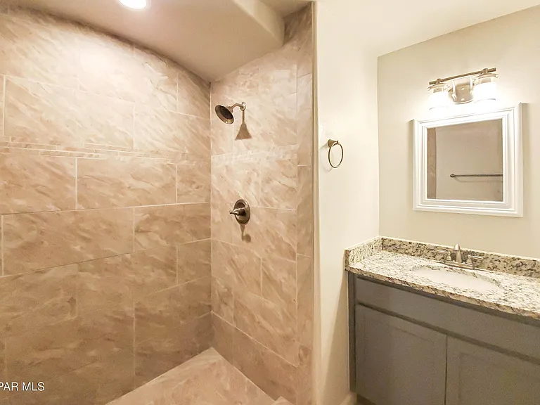 6524 Hoop St #B — Photo 11