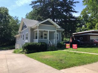 121 Highland Dr, Iowa City, IA 52246