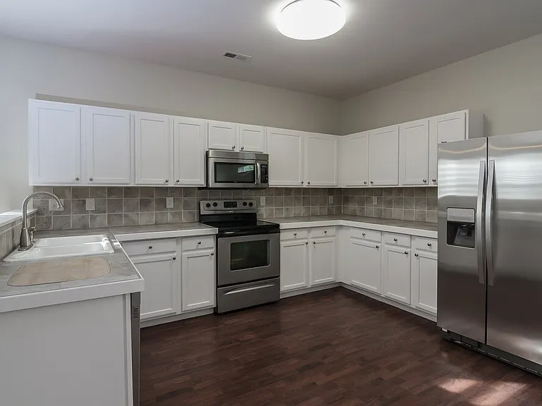 15134 Dehavilland Dr — Photo 7