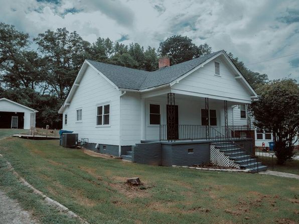 23 Dairy St, Ware Shoals, SC 29692