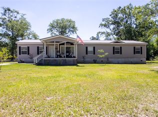 100 Dusty Trl, Hortense, GA 31543
