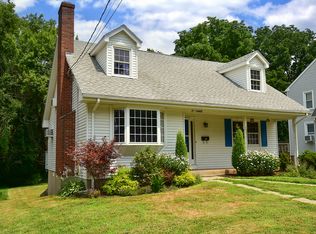 27 Tanner St, Manchester, CT 06042