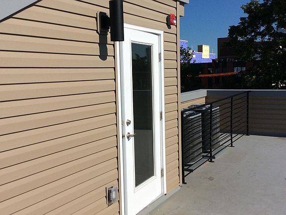 3rd image of 1605 Ogden St Unit 3
