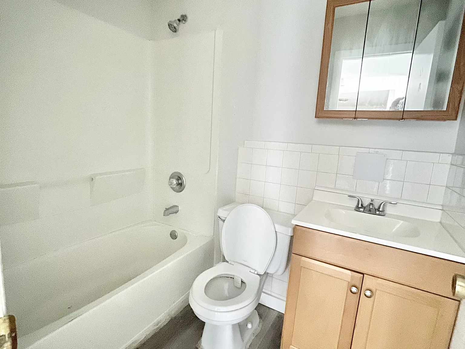 1740 Shawnee Drive - A — Photo 4