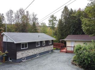 279 Lockview Rd, Fall River, NS B2T 1J1