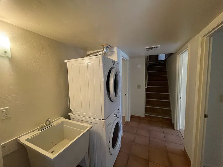 2376 Lk Wood Blvd — Photo 12