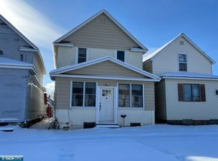 415 5th St SW, Chisholm, MN 55719