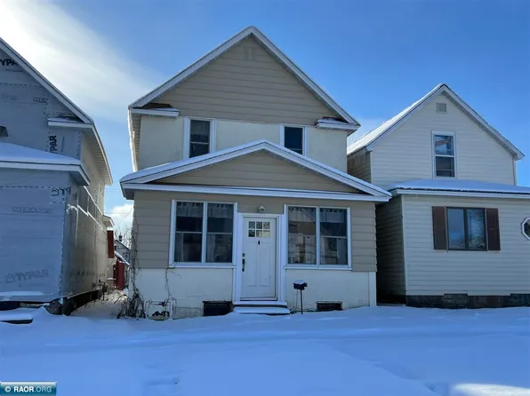 415 5th St SW, Chisholm, MN 55719