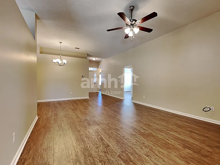 840 Mackenzie Circle St — Photo 7