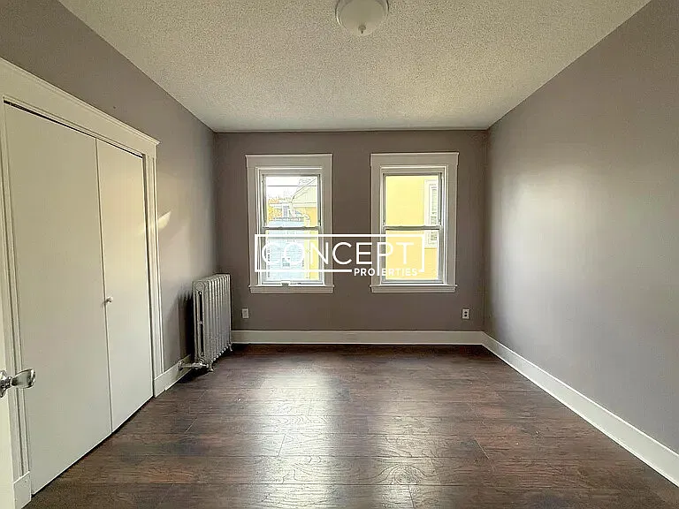 3 bed, 1.0 bath, $3,600 — Photo 3