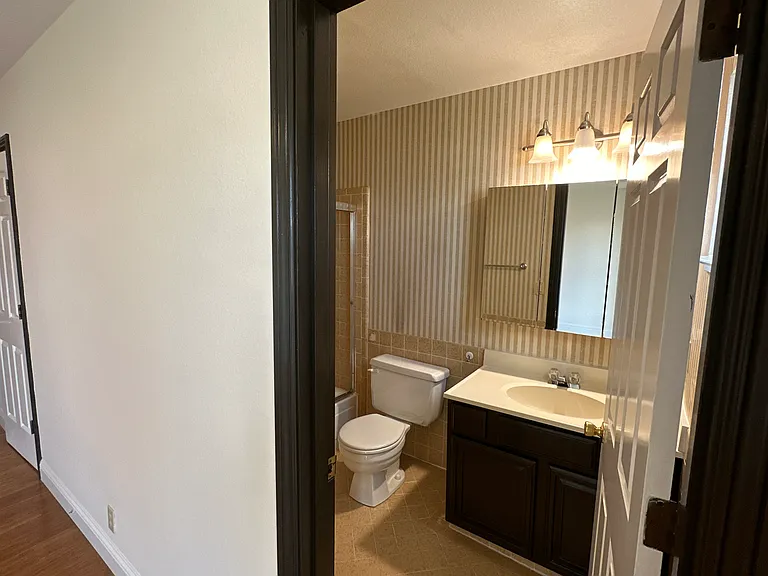en-suite bathroom