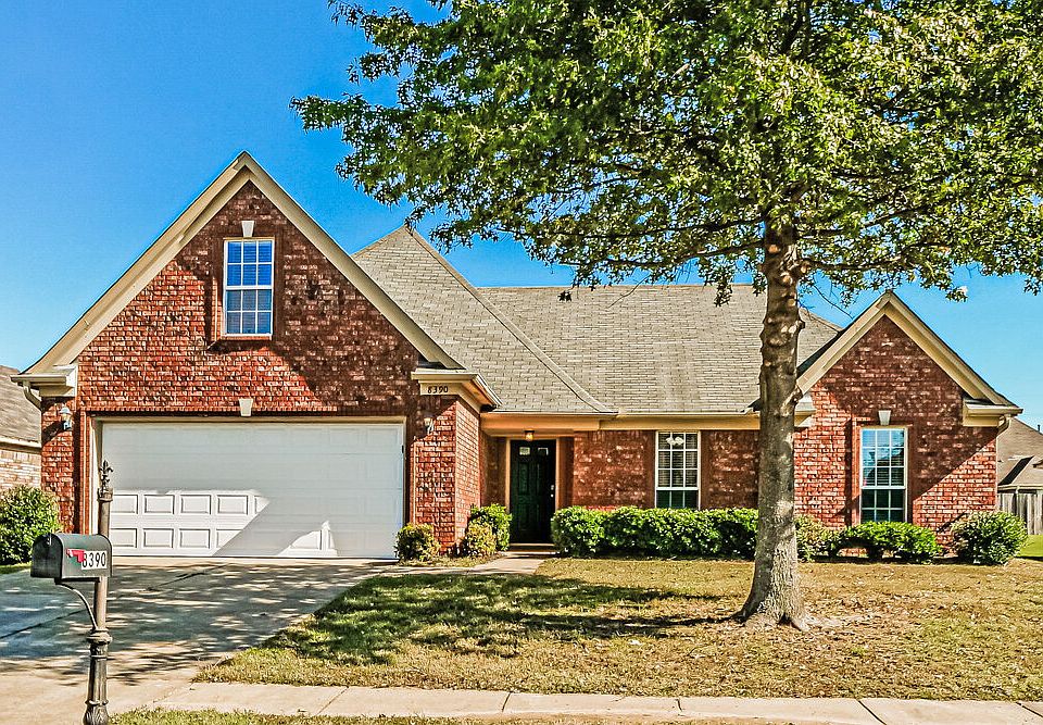 1st image of 8390 Pinnacle Dr