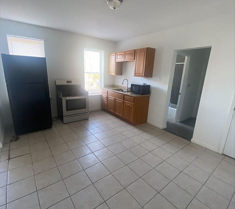 1st image of 3530 Oregon Ave #2