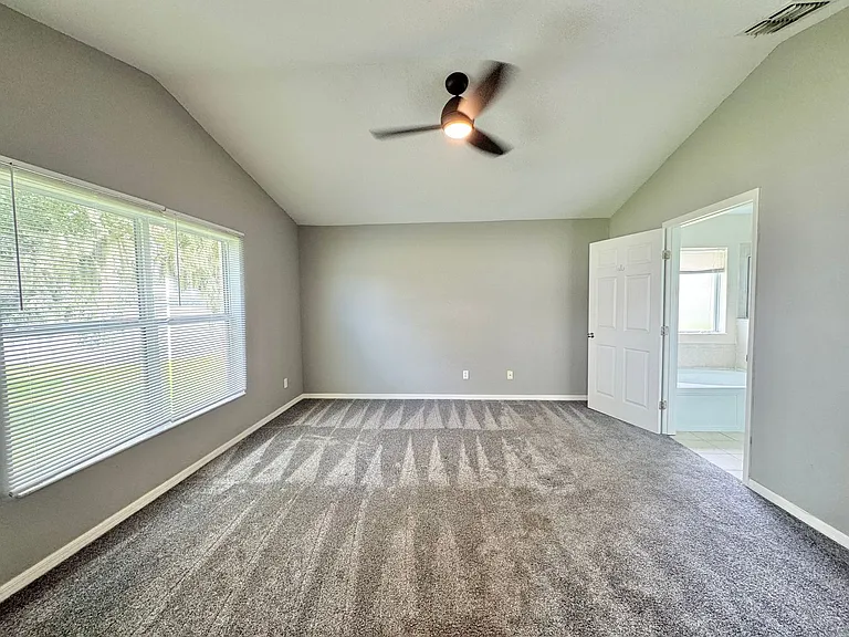 2726 Rochelle Dr — Photo 12