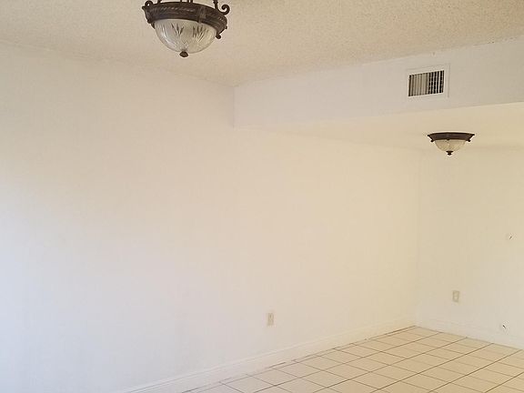 3rd image of 570 NW 82nd Pl APT 294
