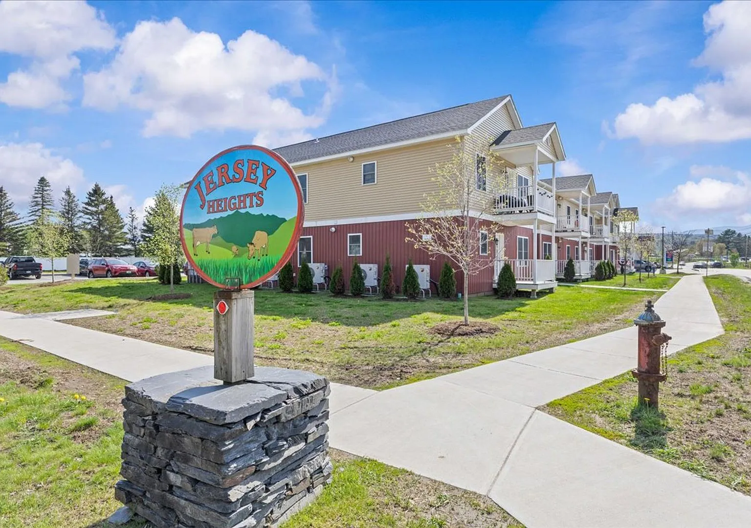24 Jersey Way (16 Unit Building) — Photo 1