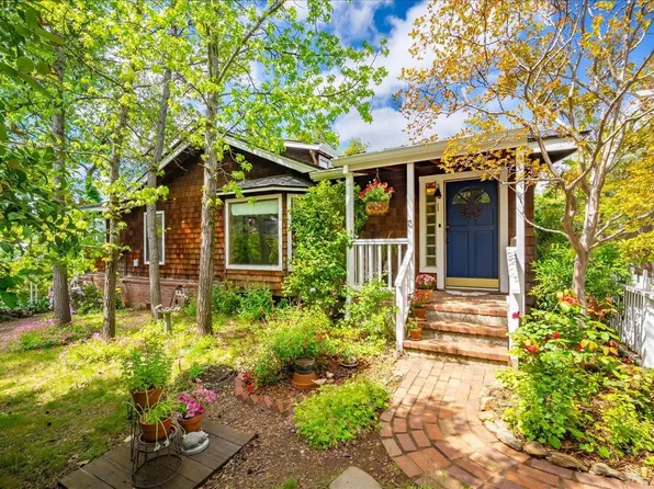 396 Flood Rd, Auburn, CA 95603