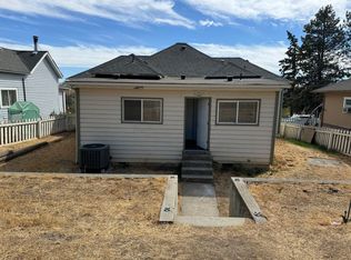 402 McCoy St, Moro, OR 97039