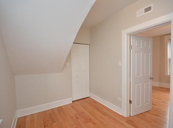 4th image of 1718 N Honore St APT 1F