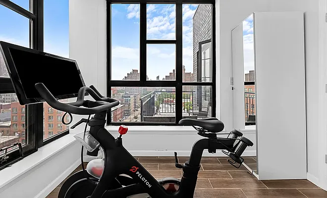 Rented by REAL New York | media 19