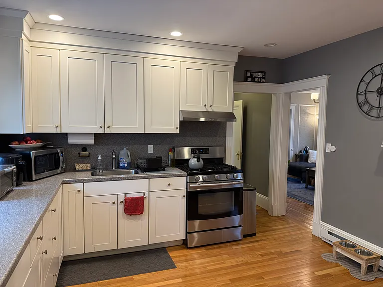 225 Beech St #1 — Photo 4