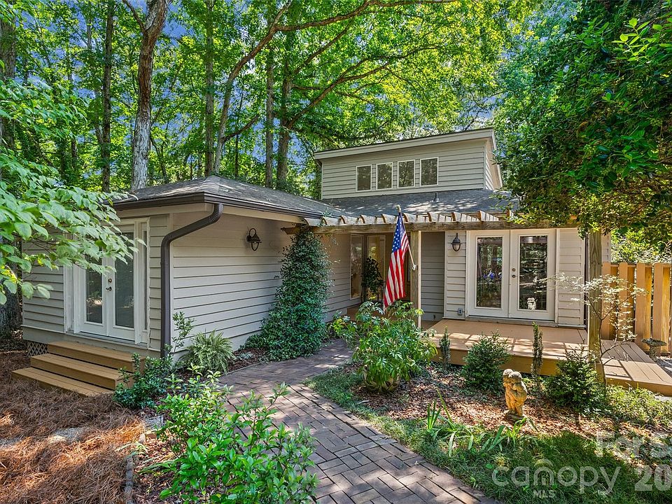 1st image of 2 Five Oaks Ln #2