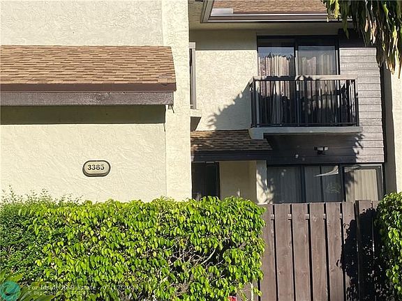 4th image of 3385 Cocoplum Cir