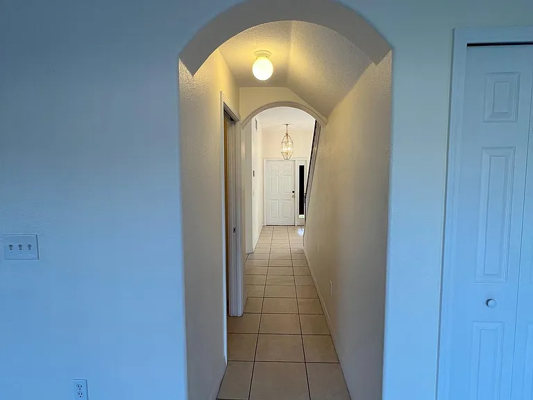 3986 Rollingsford Cir — Photo 6