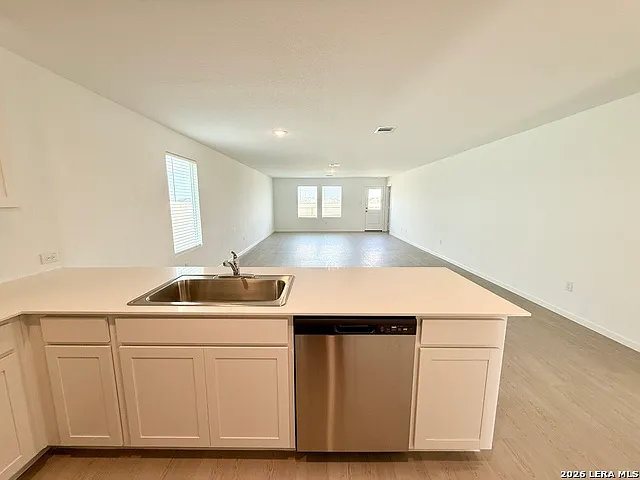 3179 Dispatch Dr — Photo 6