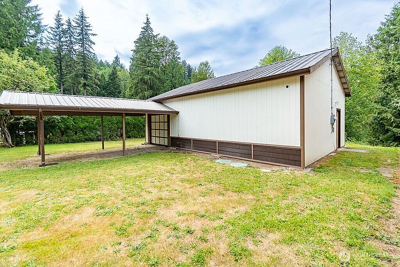 2nd image of 16328 Dogwood Lane