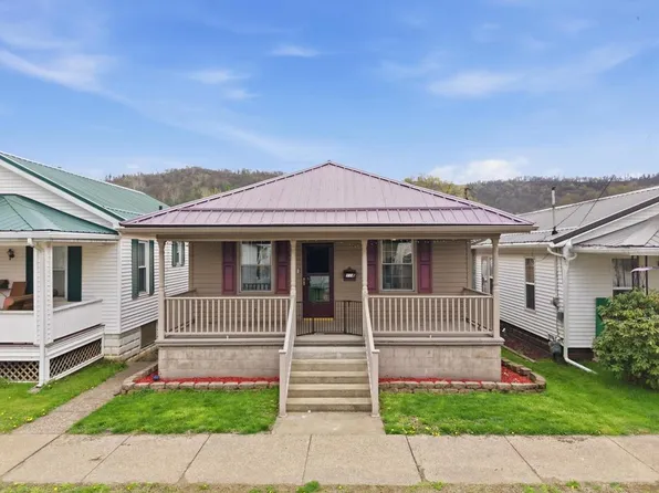 118 South 1st Avenue, Paden City, WV 26159