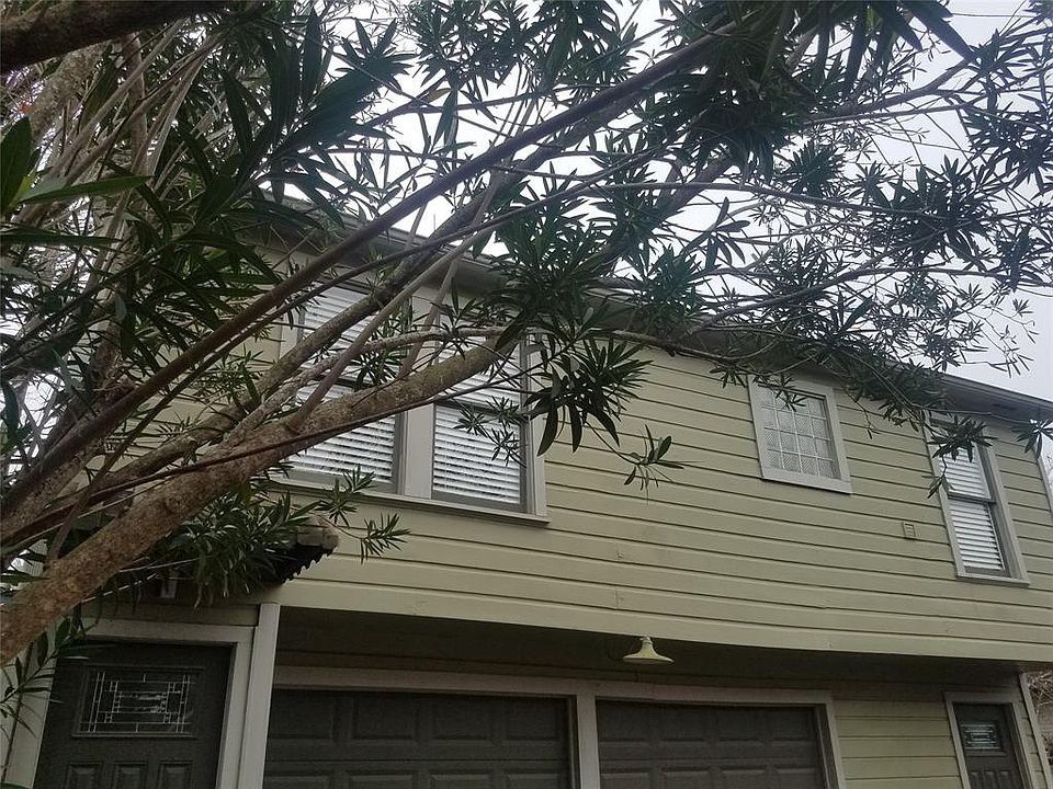 1st image of 734 1/2 E 16th St