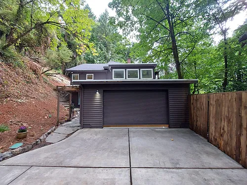 2985 W Burnside Rd Photo 1