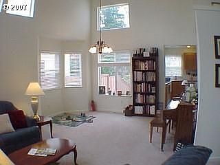 4th image of 1511 SE Pelton Ct