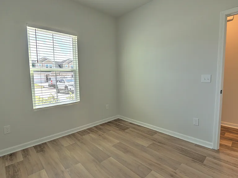 211 River Birch Ln — Photo 28