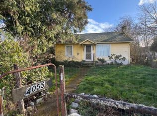 4055 Holland Loop Rd, Cave Junction, OR 97523