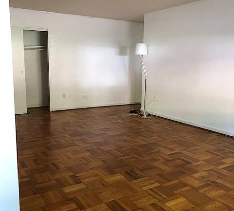 5th image of 5112 Macarthur Blvd NW APT 105