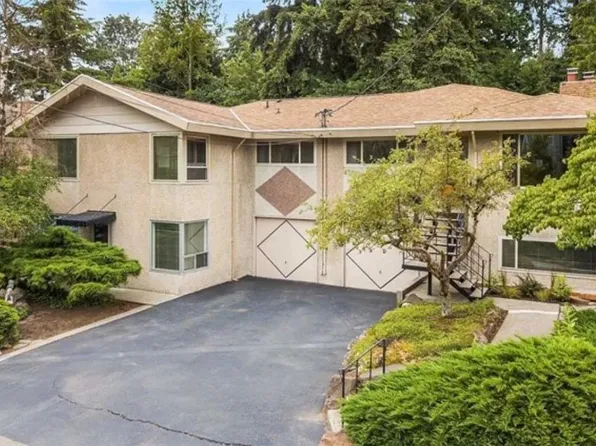 13815 Greenwood Ave N, Seattle, WA 98133