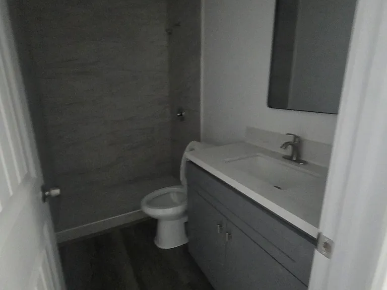 1265 Windsor Dr — Photo 25