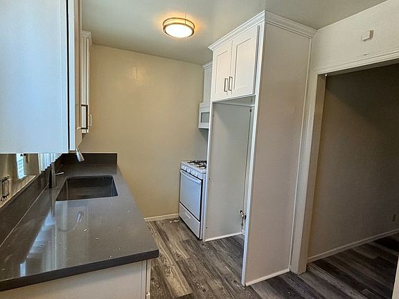 5th image of 10155 & 10165 Silverton Ave #3