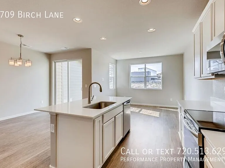 9709 Birch Ln — Photo 6